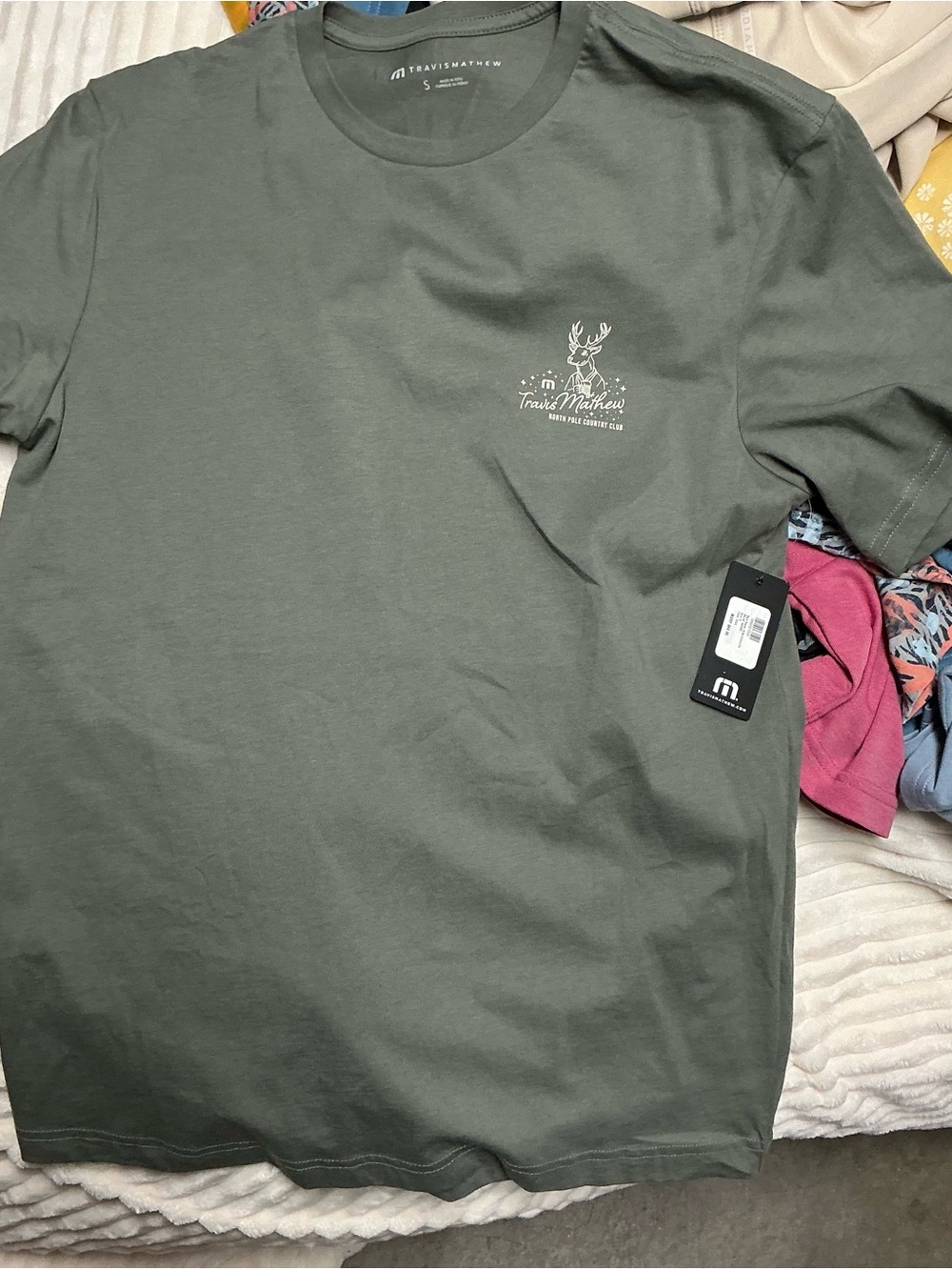 Travis Mathew Olive Green Short Sleeve Logo Tee New Never Touched NWT